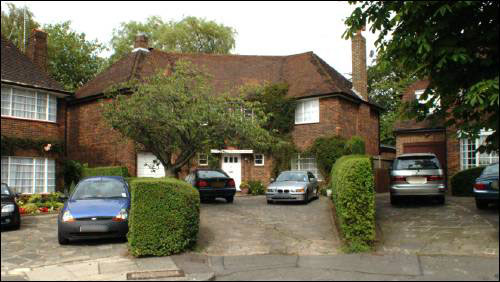 05 Carlyle Close